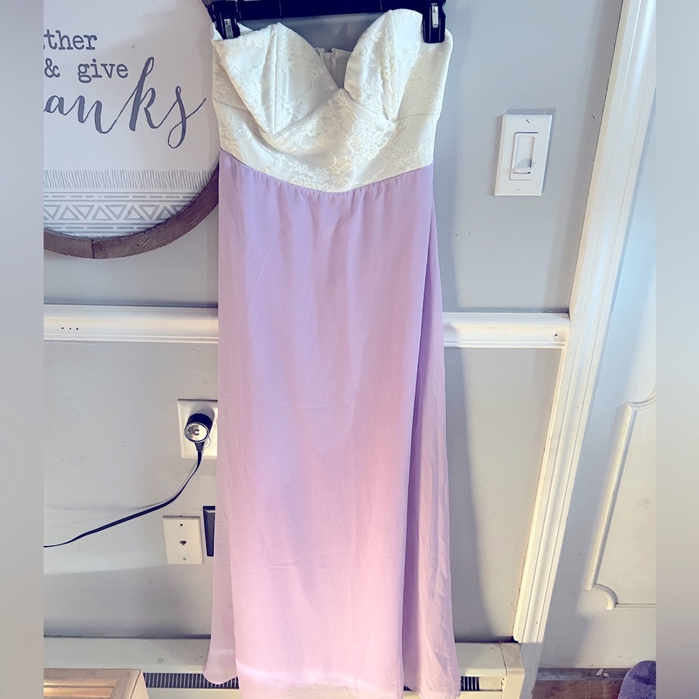 Maxi dress with sweetheart lace top